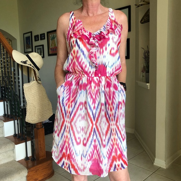 DKNYC Dresses & Skirts - Flirty DKNYC Patterned Ruffle Dress